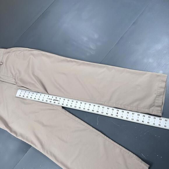 Under Armour Golf Pants Mens 32x32 Tan Khaki Chino Relaxed Performance Stretch - Picture 4 of 8